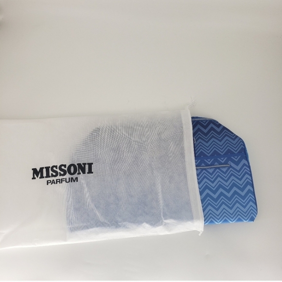 🔥MISSONI DUFFEL WEEKENDER TRAVEL GYM BLUE BAG -BRAND NEW - Picture 5 of 7